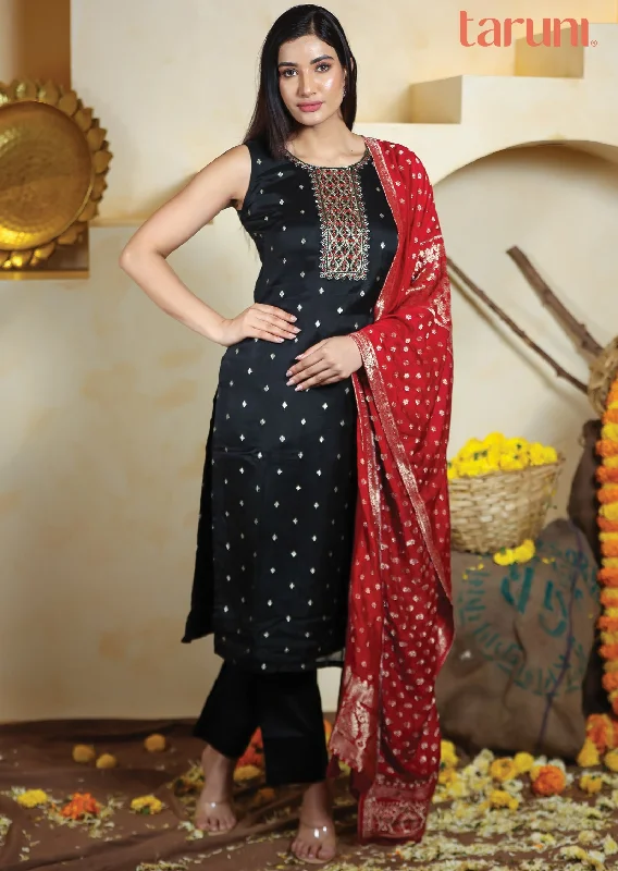 Black Banaras Organza Straight Cut Suits